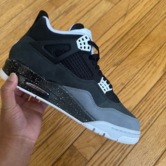 Jordan 4 - Picture 9 of 14